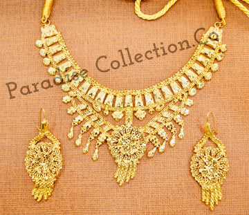 Beautiful Handcrafted Necklace Set – Includes Free Jewellery Box