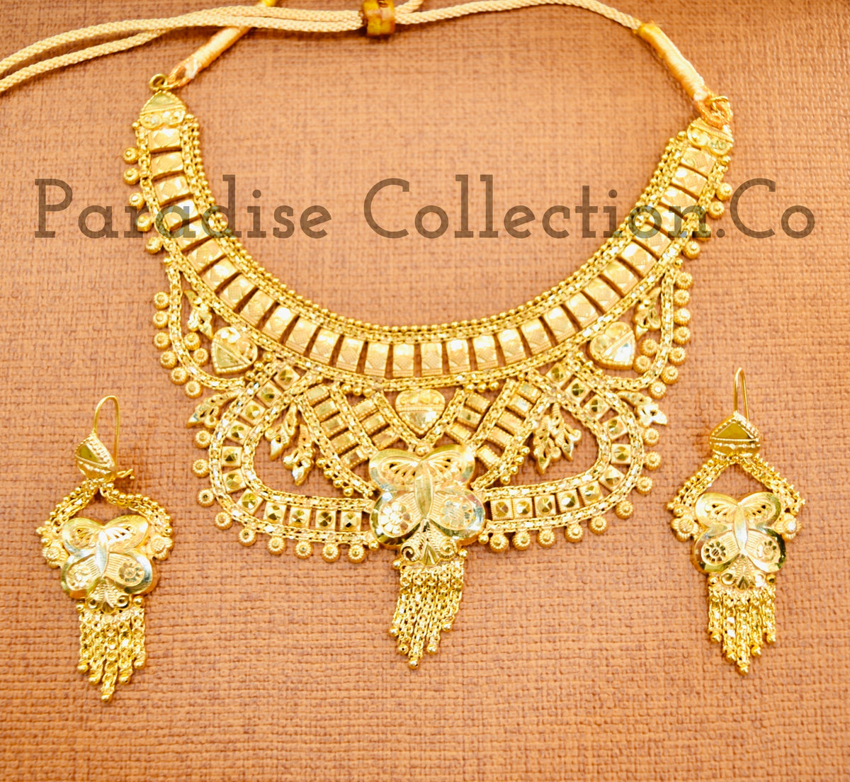 Exclusive Ethnic Necklace Set – Free Jewellery Box Inside