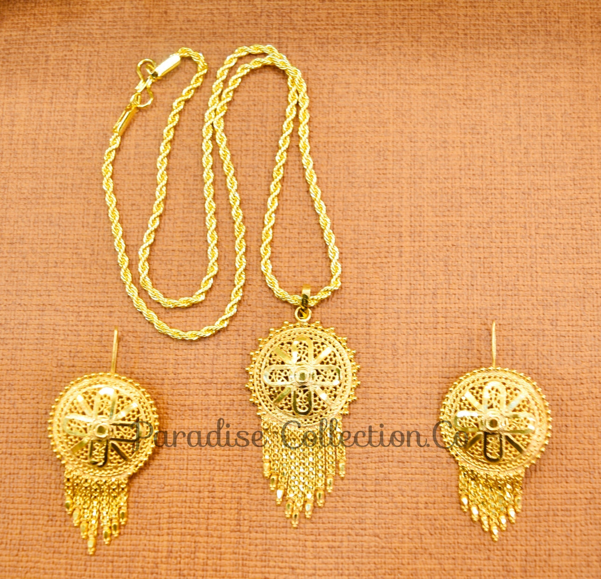 Designer Necklace Set for Women – Radiate Elegance Effortlessly