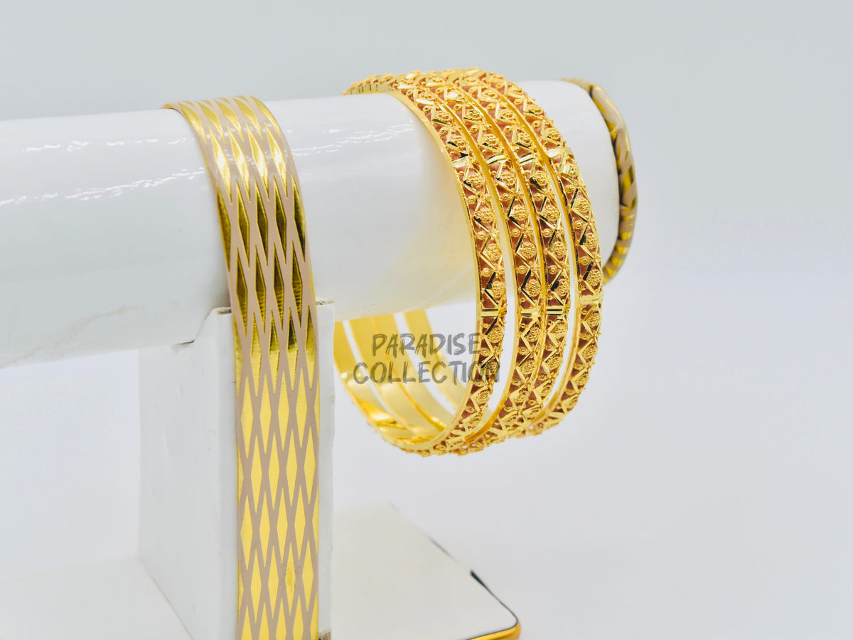Traditional Sona Bangles – Elegant Craftsmanship with Jewelry Gift Case