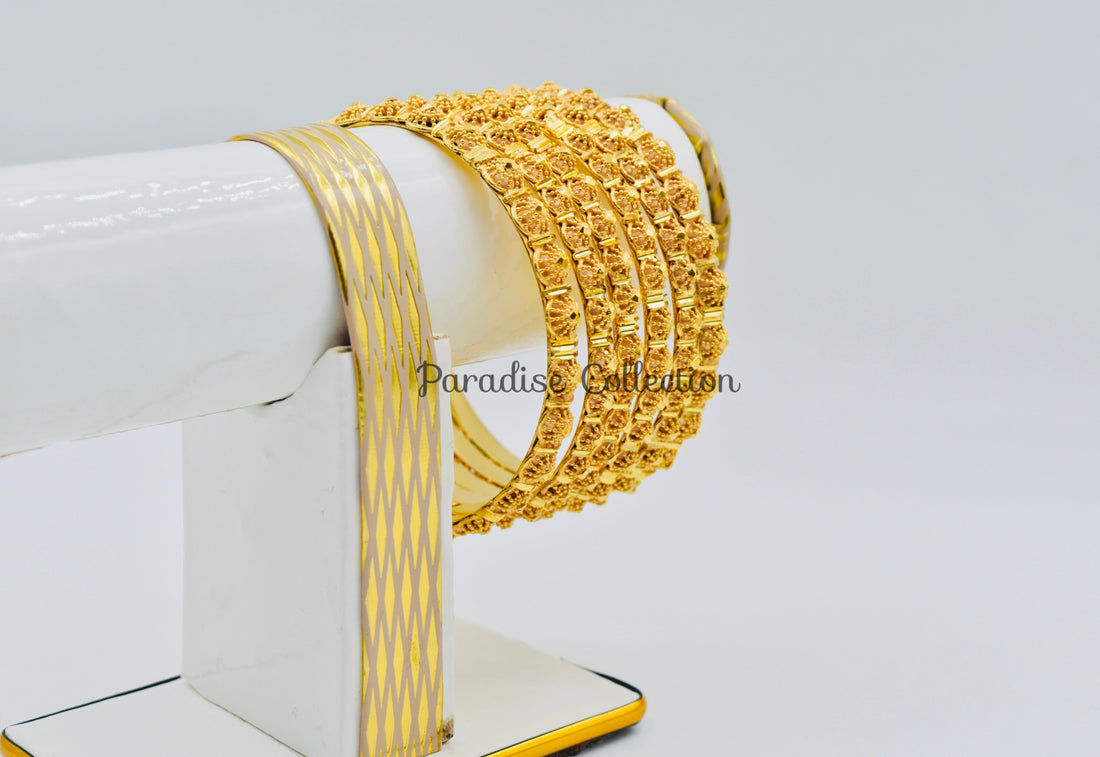 Dazzling Bangle Set for Her – Fashion-Forward & Packed in a Premium Fancy Box