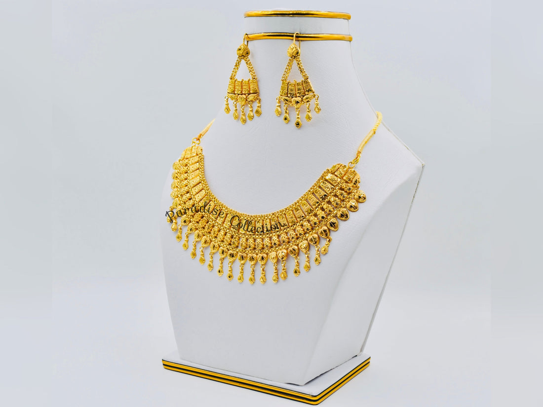 High-End Classic Necklace Set With Elegant Jewellery Box