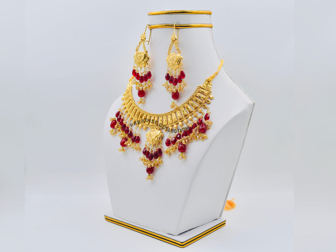 Perfect for Weddings, Parties, Graceful Necklace Set Free Jewellery Organizer Case