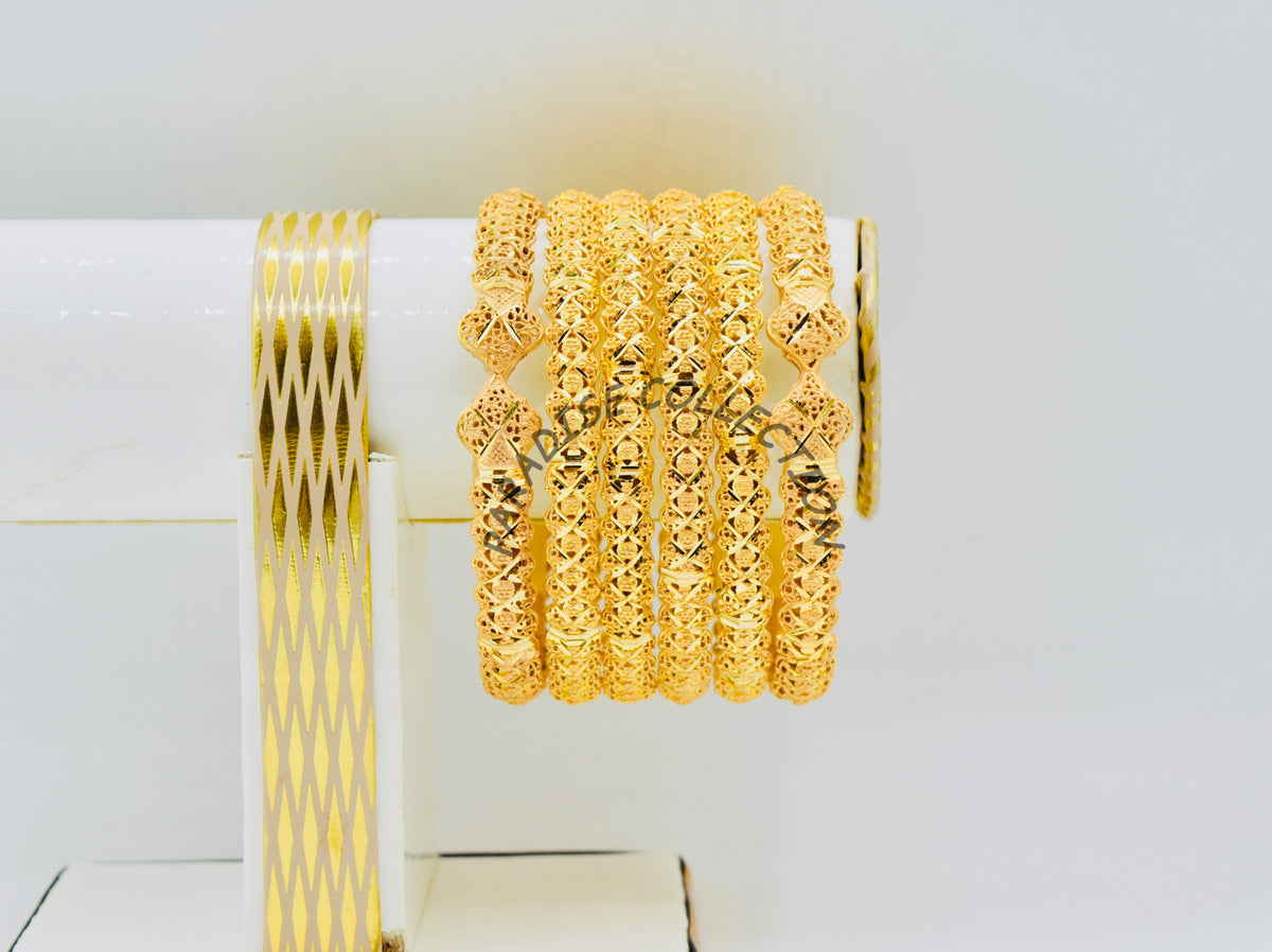 Designer Bangles Set – Gift-Ready Packaging For Every Occasion