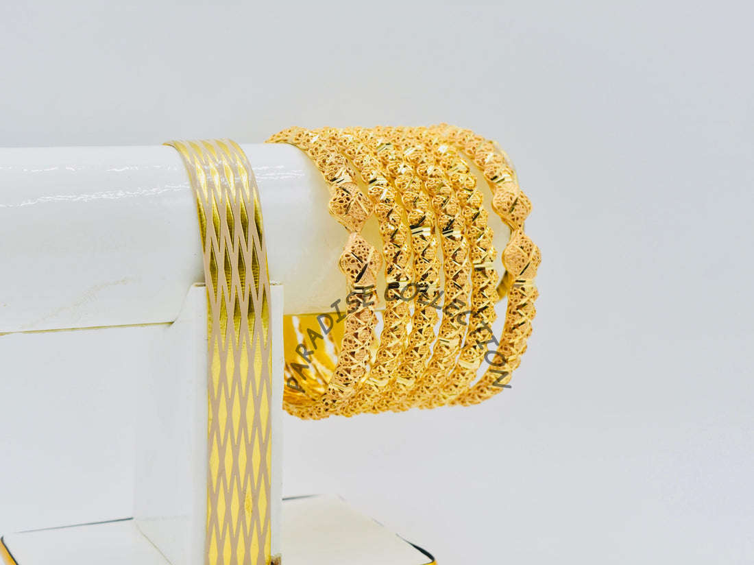 Designer Bangles Set – Gift-Ready Packaging For Every Occasion