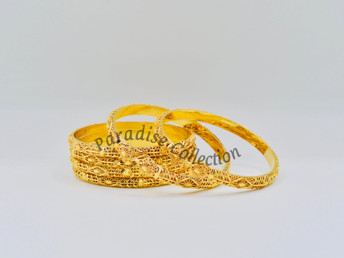 Trendy Bangles Set – Stylish Look with Luxury Packaging