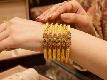 Elegant Bangles Set – Beautifully Packed & Gift-Ready