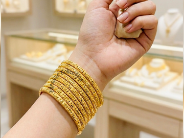 Trendy Designer Thin  Bangles Set– Free Jewelry Box Included