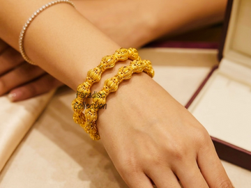 Royal Bangles Set – Free Elegant Packaging Included