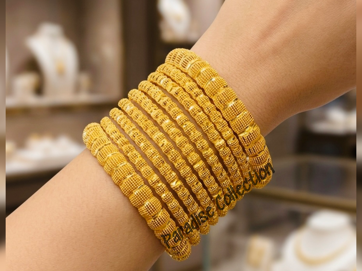 Premium Bangles Set – Elegant Look With Gift Box