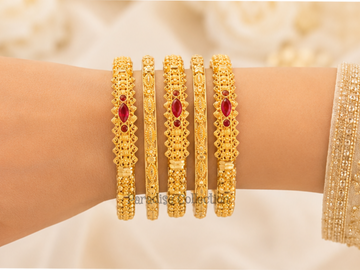 ✨ Minimal & Elegant Bangles ❤️ FREE Box With Every Order