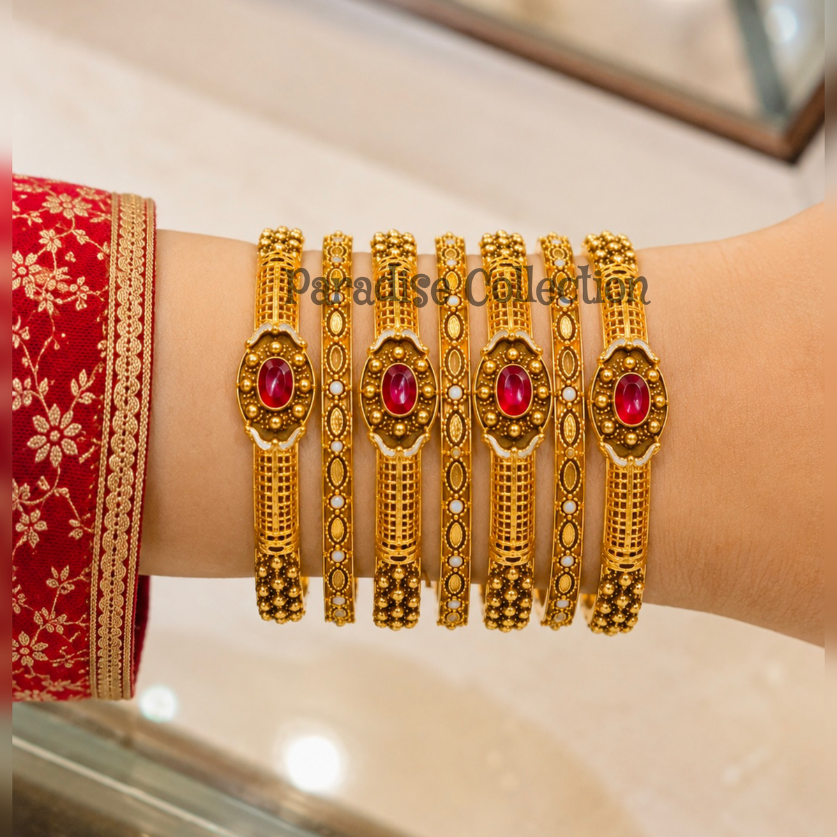 💎 Glamorous Bangles Set 🌟 Packed in a FREE Luxury Jewellery Box