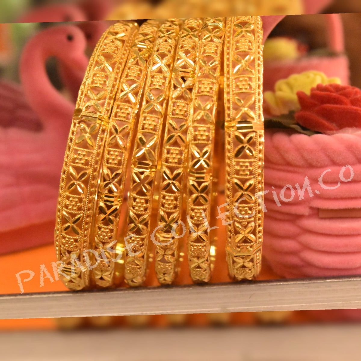 Hot & Trendy Bangles for Women – Get a Free Jewelry Box!