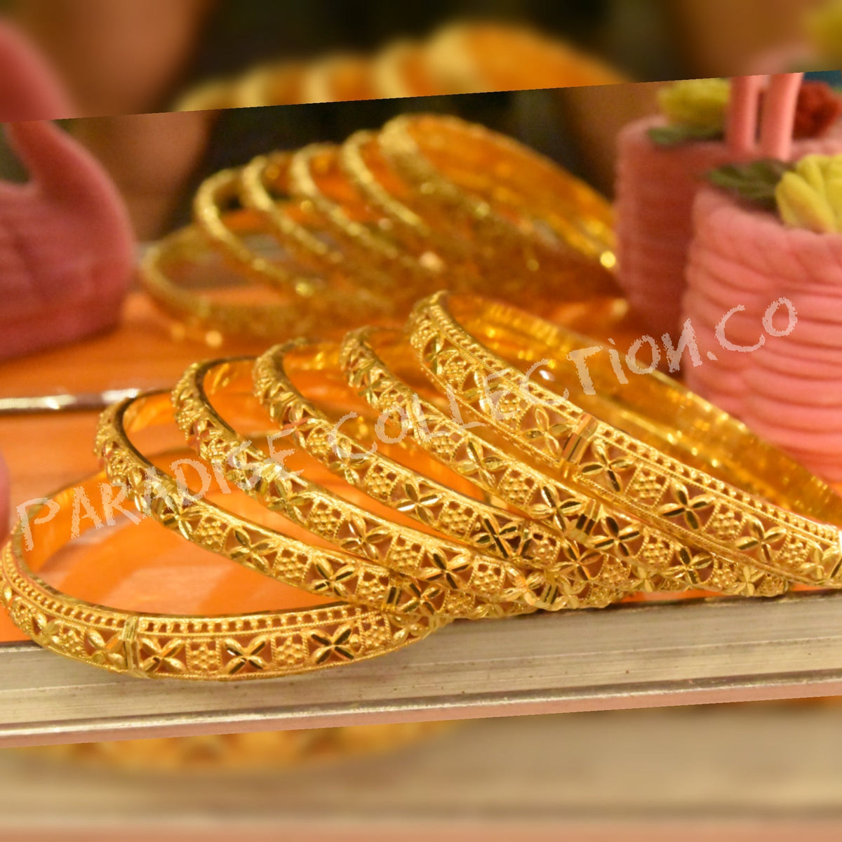 Hot & Trendy Bangles for Women – Get a Free Jewelry Box!