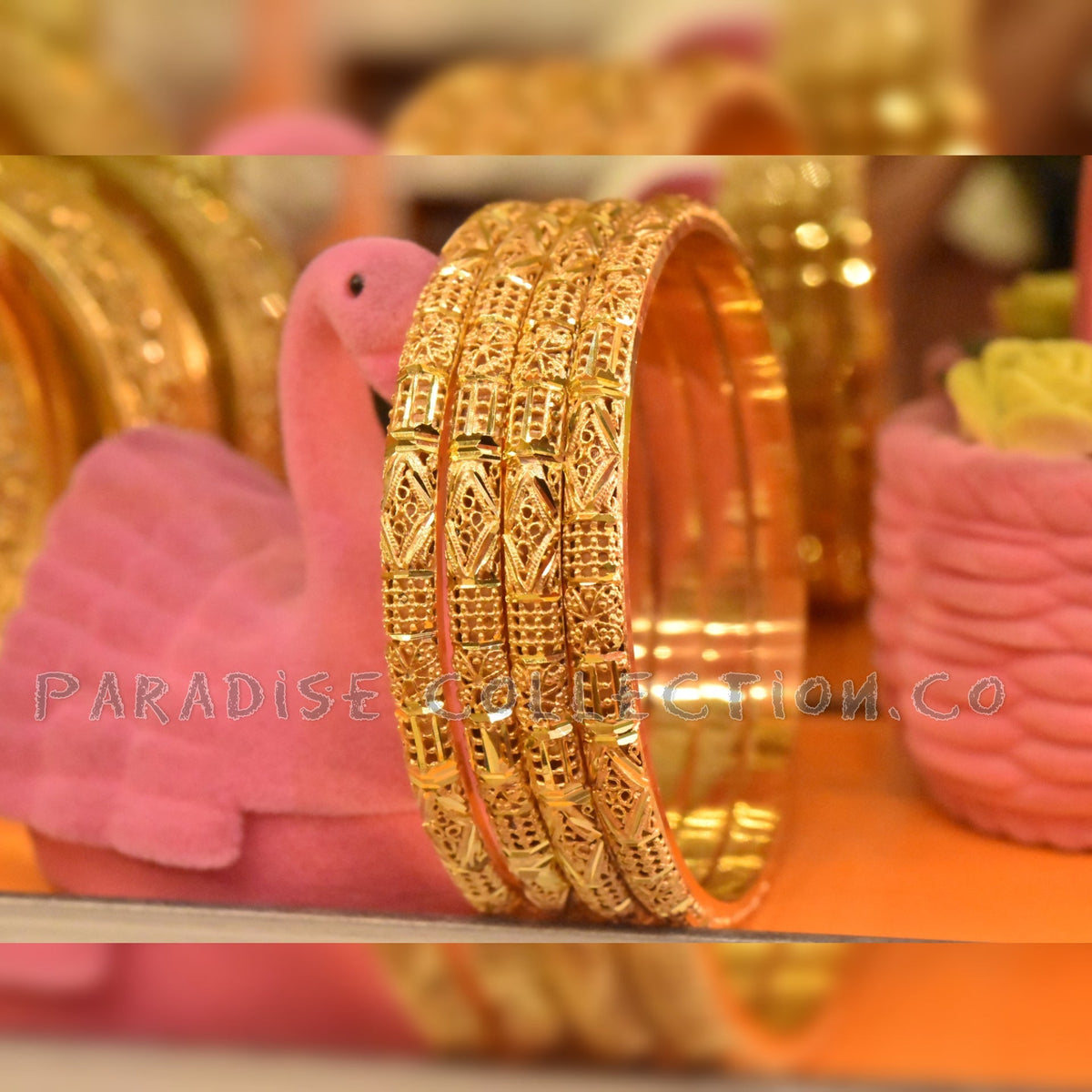 Fine Quality Bangles Pack Of 4 With Fancy Jewelry Box Free