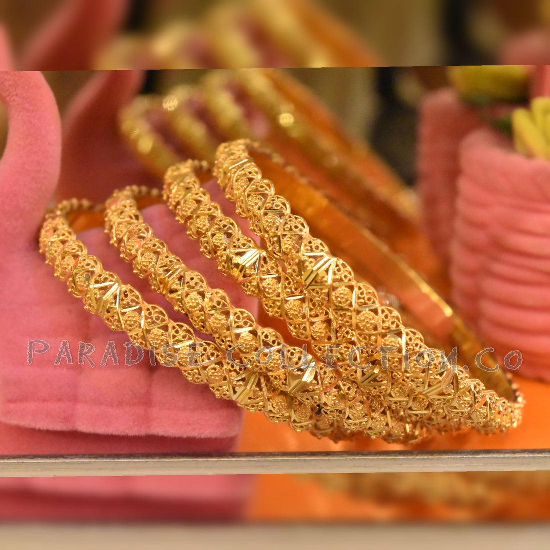 Fashionable Women’s Bangles Gift Set – Free Beautiful Jewelry Box Included