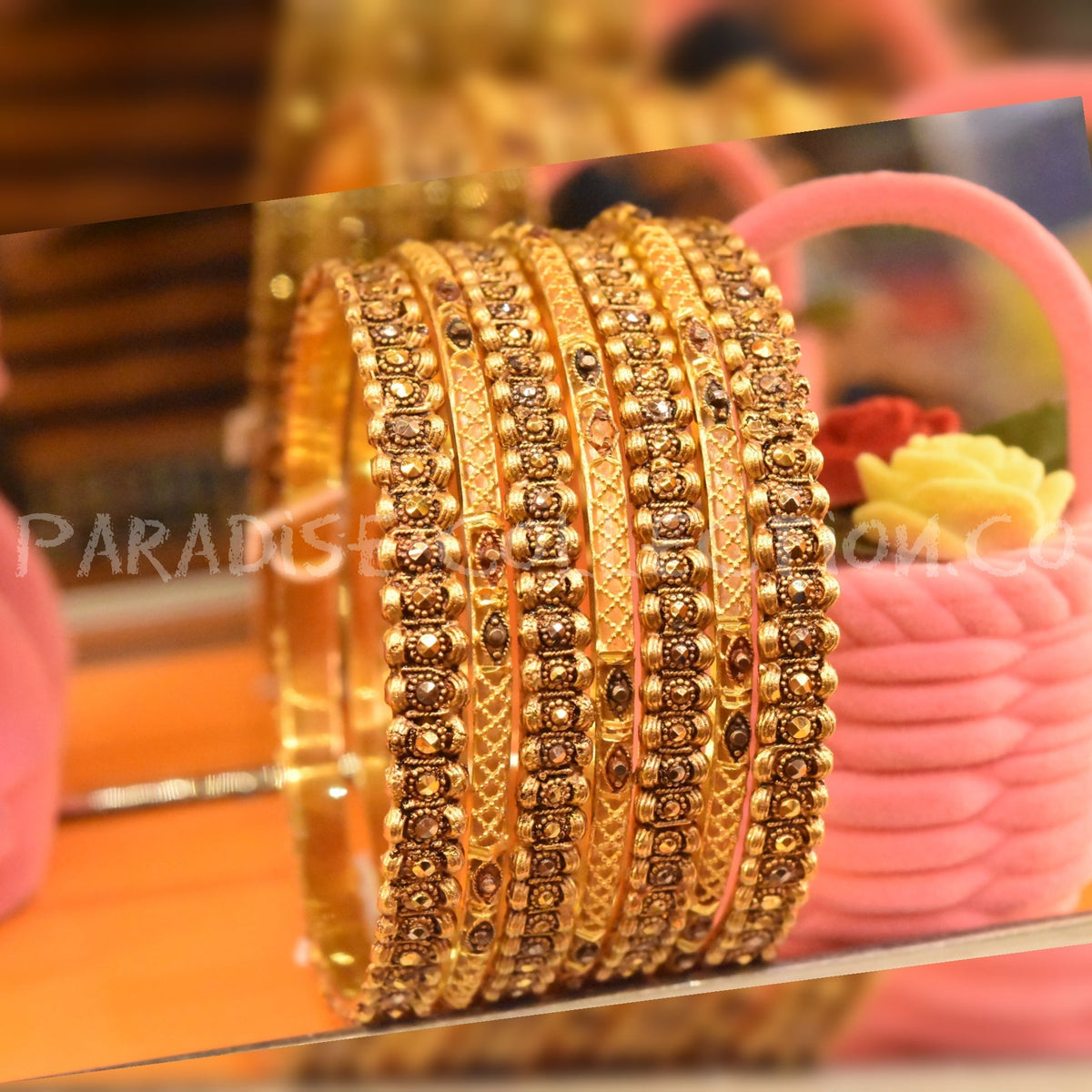 Artistic Antique Bangle – Sona Polish Detailing by Paradise