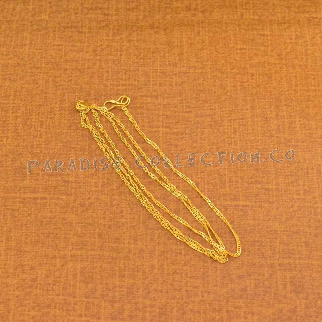 Bold Fashion Neck Chain With Free Premium Jewelry Organizer