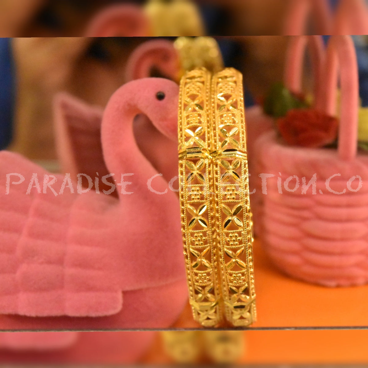 Graceful Bangles Set – Beautiful Design, Free Box Included