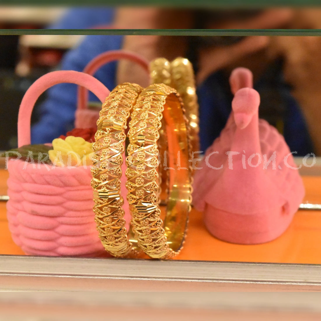 Gorgeous Ladies Bangles – Elegant Style with Free Decorative Box