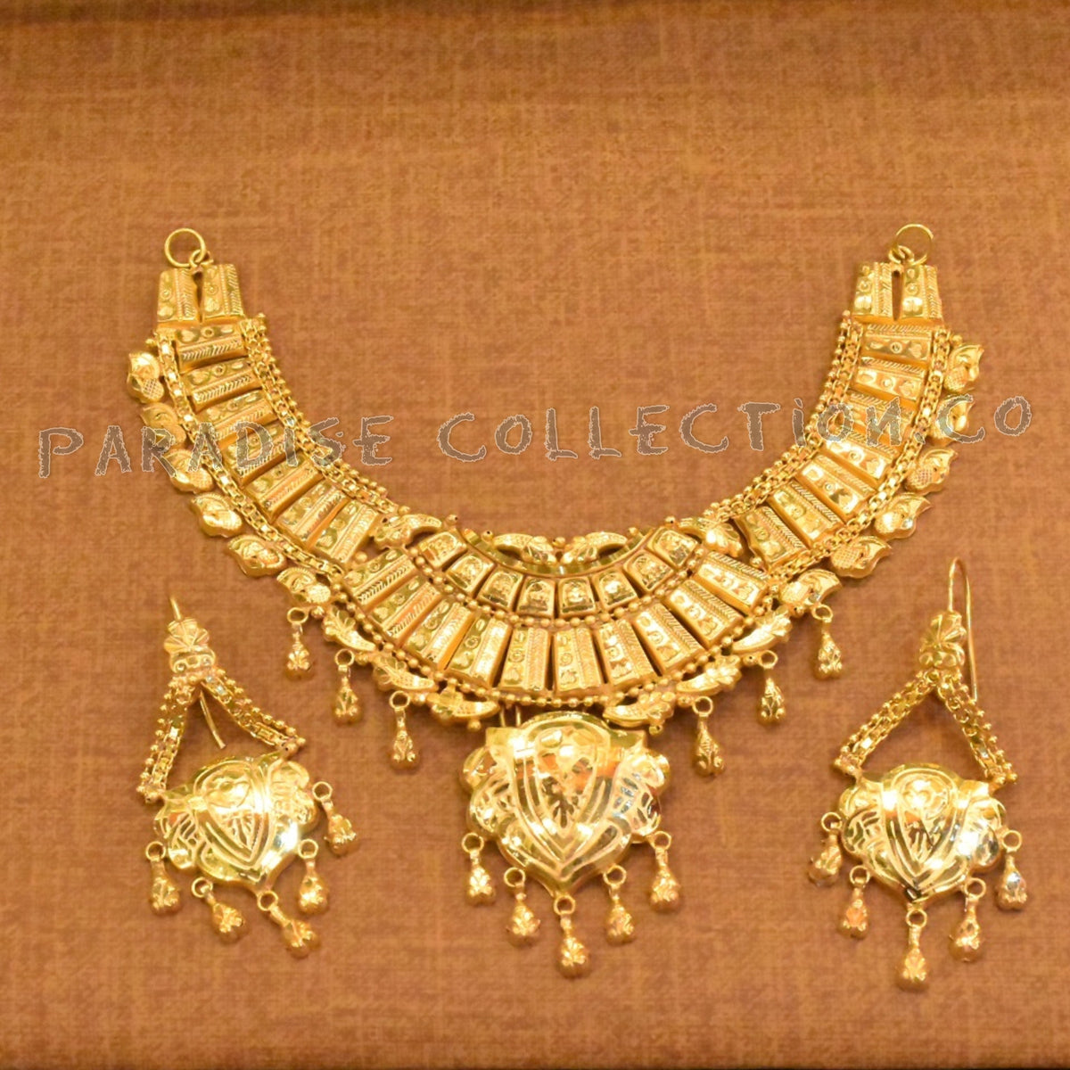 Stylish & Beautiful Necklace Set With Stylish Earrings For Girls & Woman