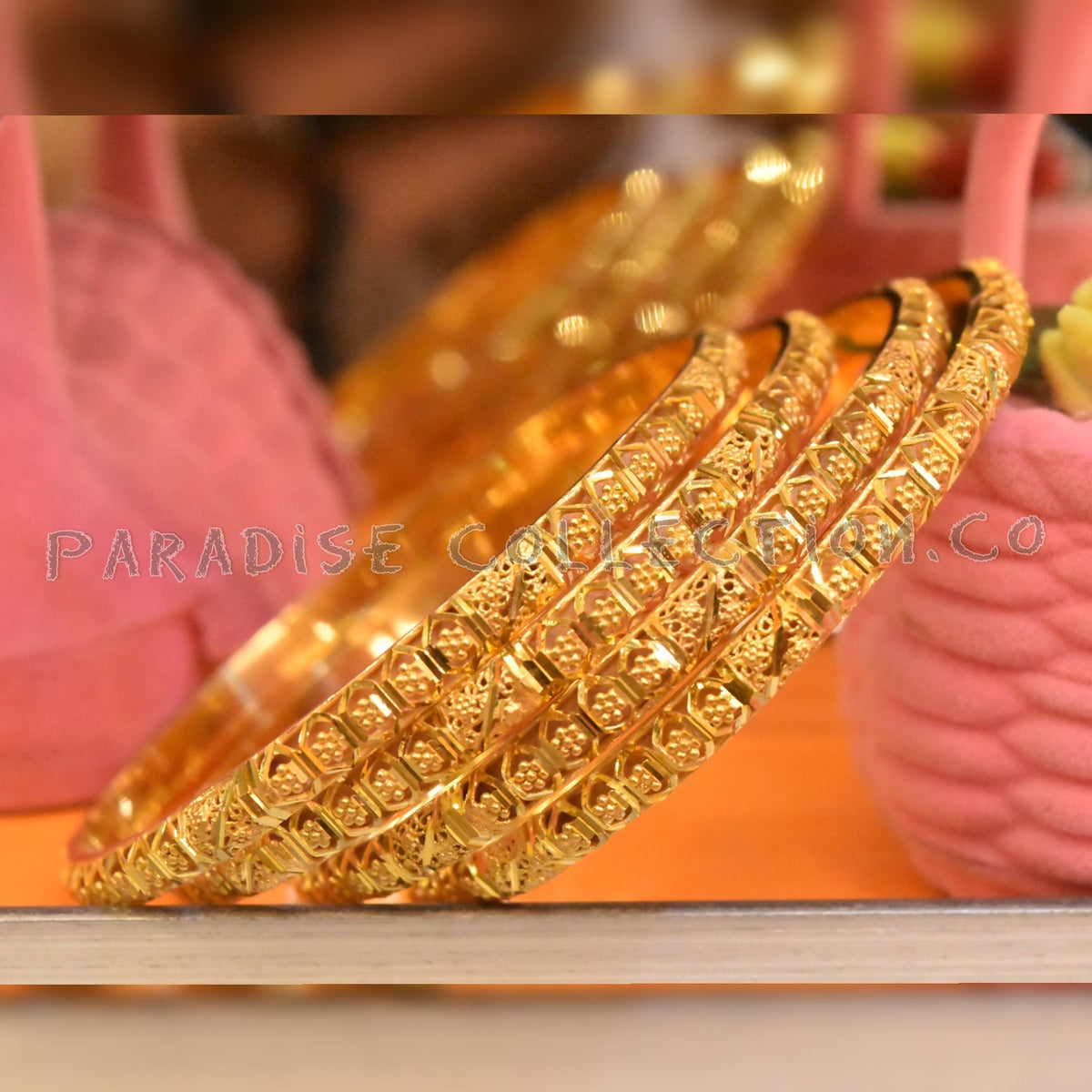 Top Trend Bangles Set – Classy Design With Free Gift Box