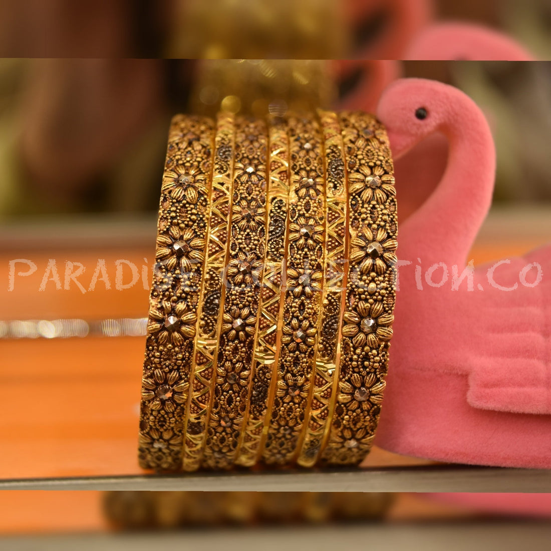 Antique Traditional Bangle – Paradise Signature Sona Polish