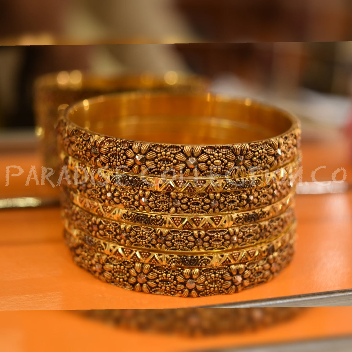 Antique Traditional Bangle – Paradise Signature Sona Polish