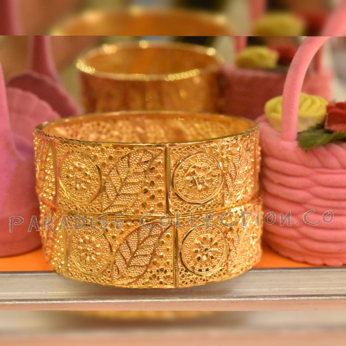 Lovely Bangles Set – Elegant Style with a Free Gift Box for Her