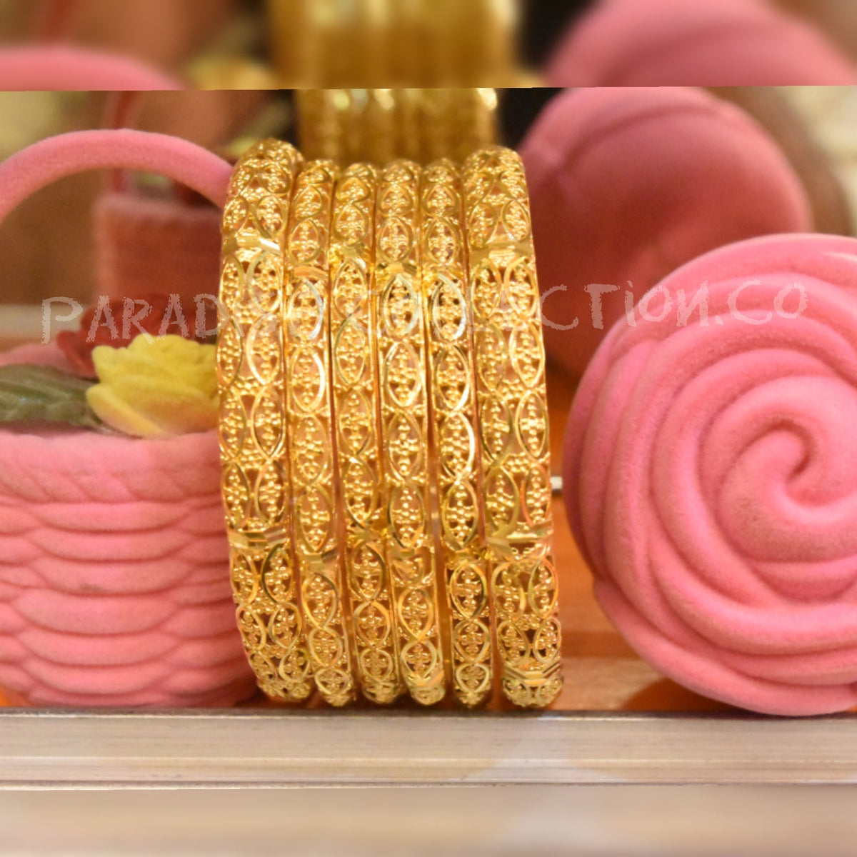 Traditional Elegant Bangles Set For Women With Beautiful Gift Pack