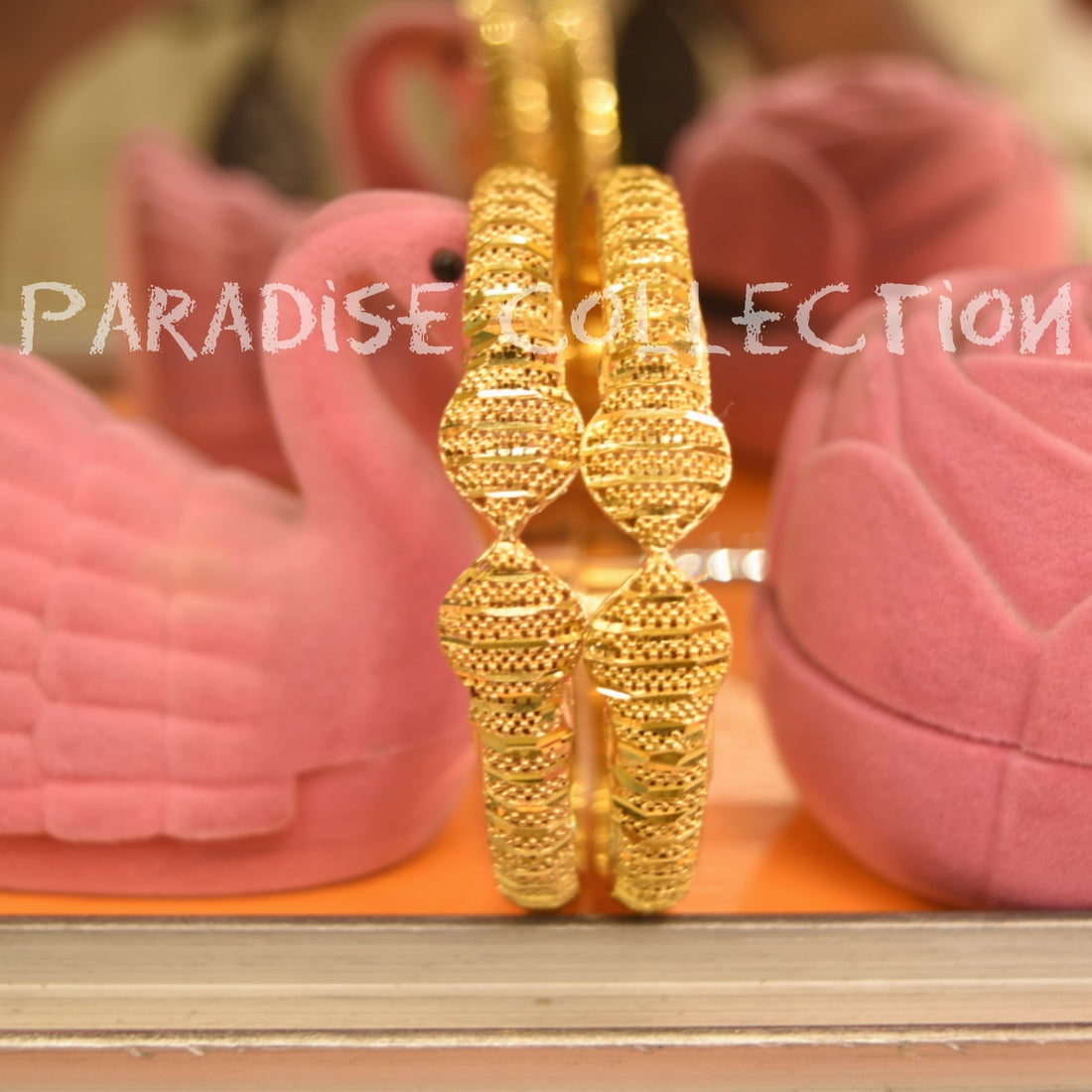Fashion-Forward Bangles Set – Elegant Look + Complimentary Jewelry Box