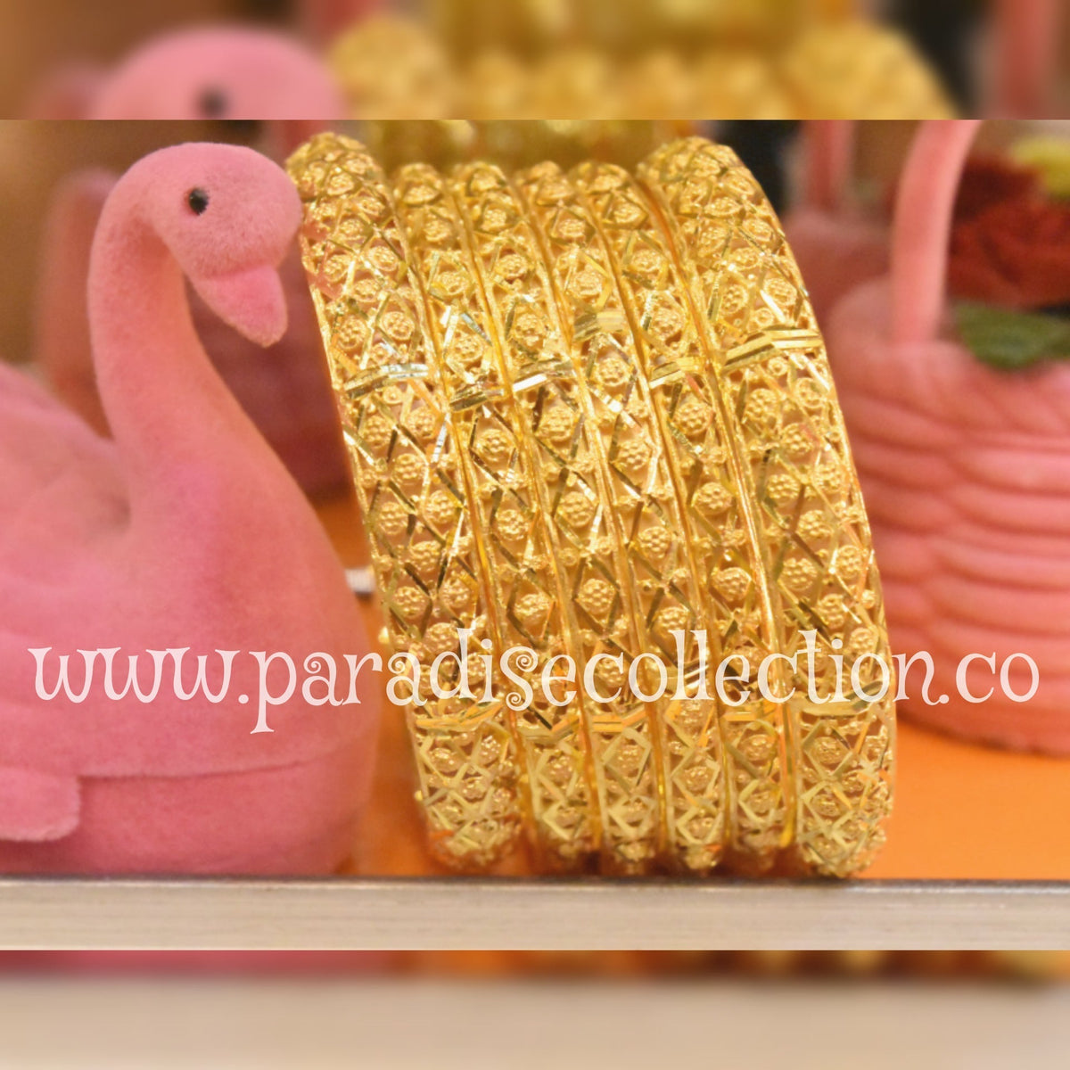 Special Offer Beautiful Bangles Pack Of 6 With Fancy Jewelry Box Free