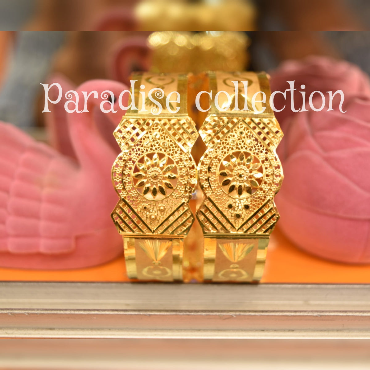 Perfect Gift: Elegant Bangles Set With Free Fancy Jewelry Box