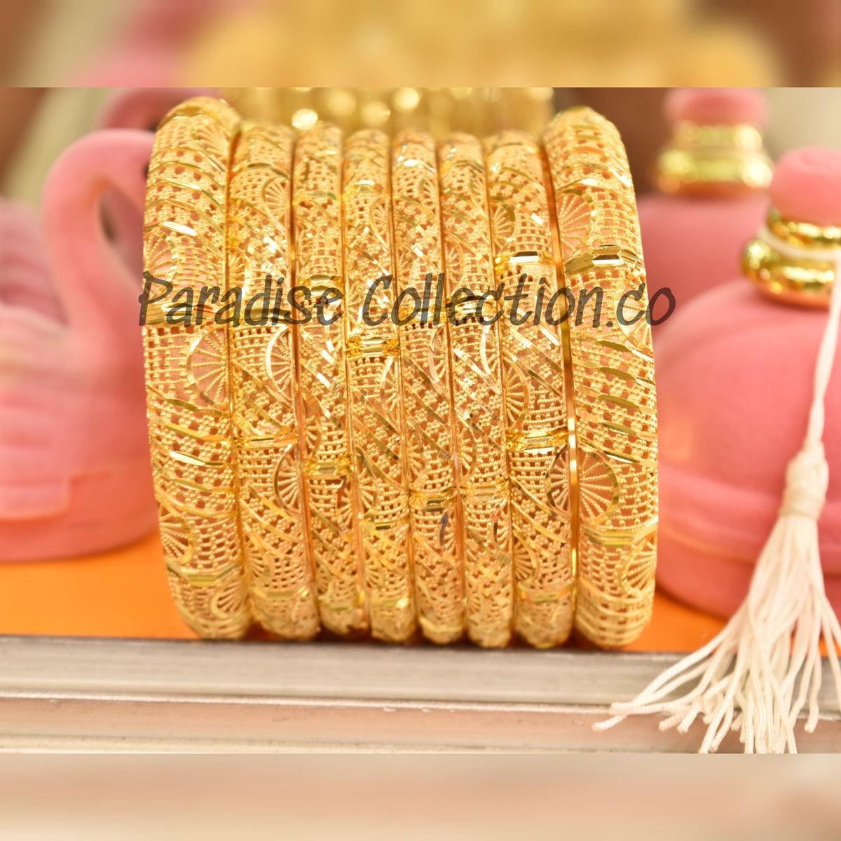 Elegant & Stylish Beautiful Bangles Set With Fancy Jewelry Box Free❤️
